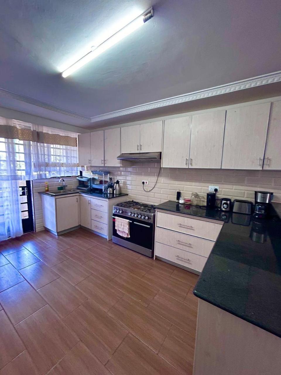 Casa Misa Riverside Nairobi Extérieur photo